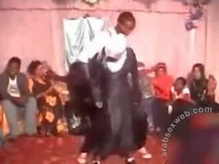 Brudne taniec w hijab-asw569
